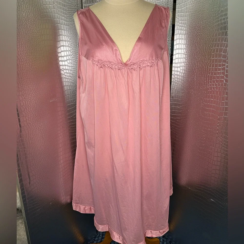 Vintage Pink Short V-Neck Nightgown Slip Floral Accent